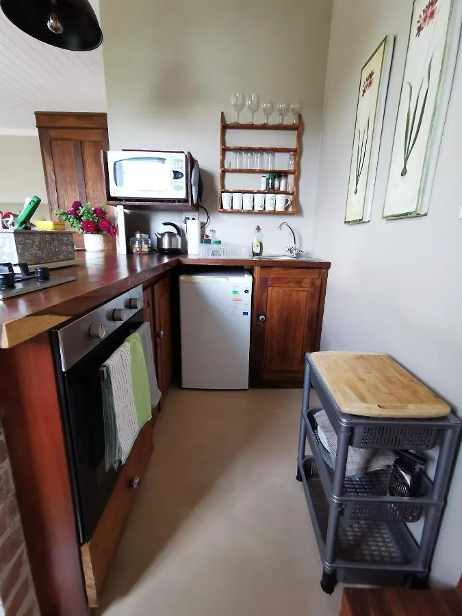 Somerset Grace Cottage Somerset West Apartment